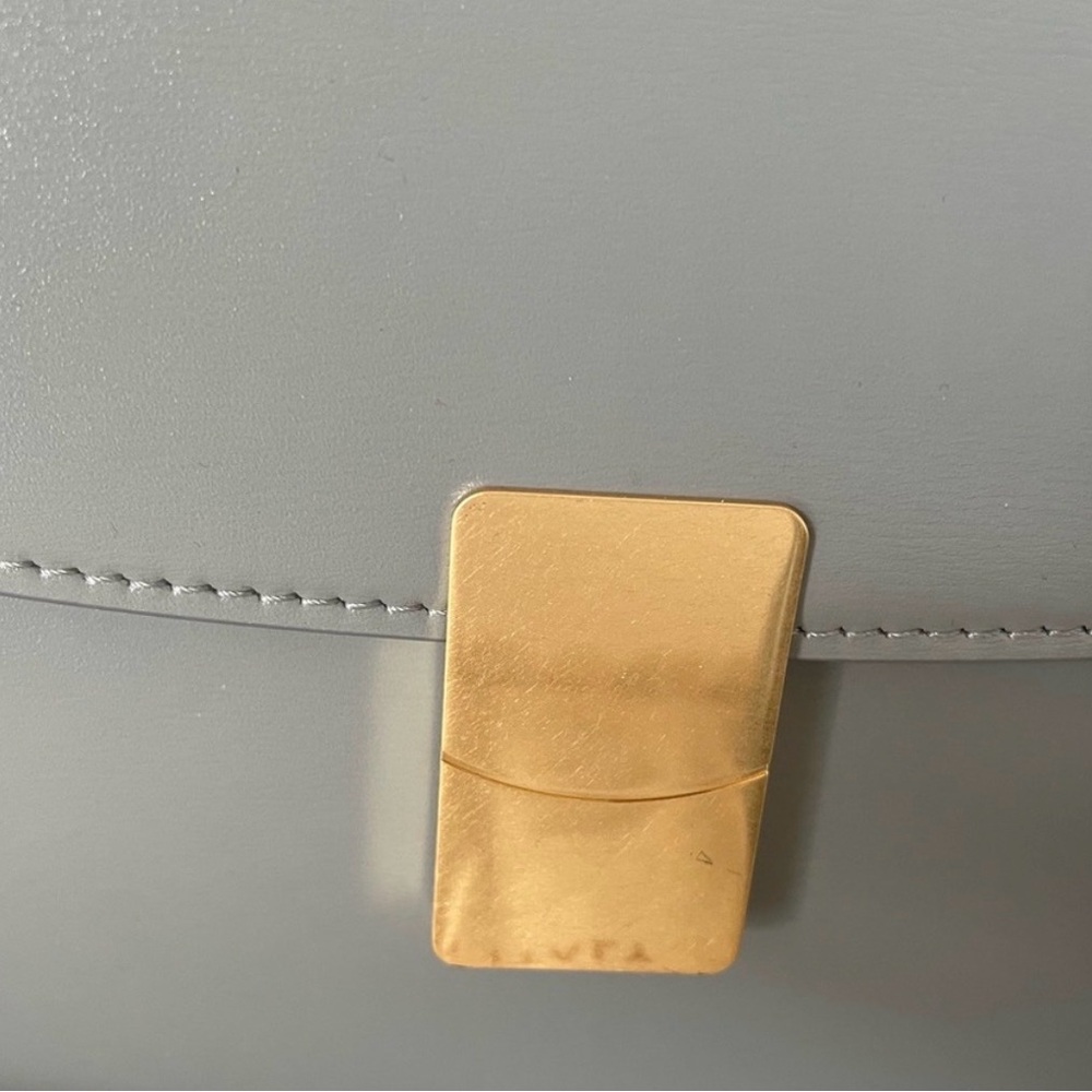 Leo et Violette Gray Leather Crossbody Bag - Picture 3 of 7